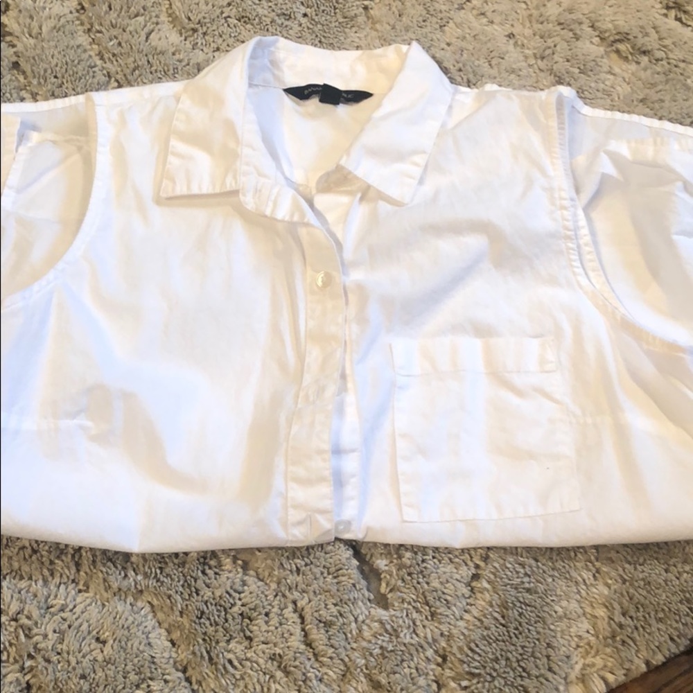Banana republic white sleeveless blouse